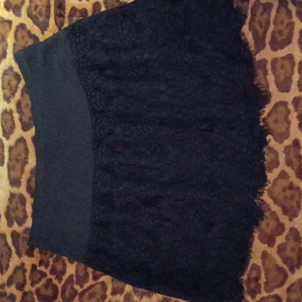 Joe Fresh lace mini skirt, sz 8